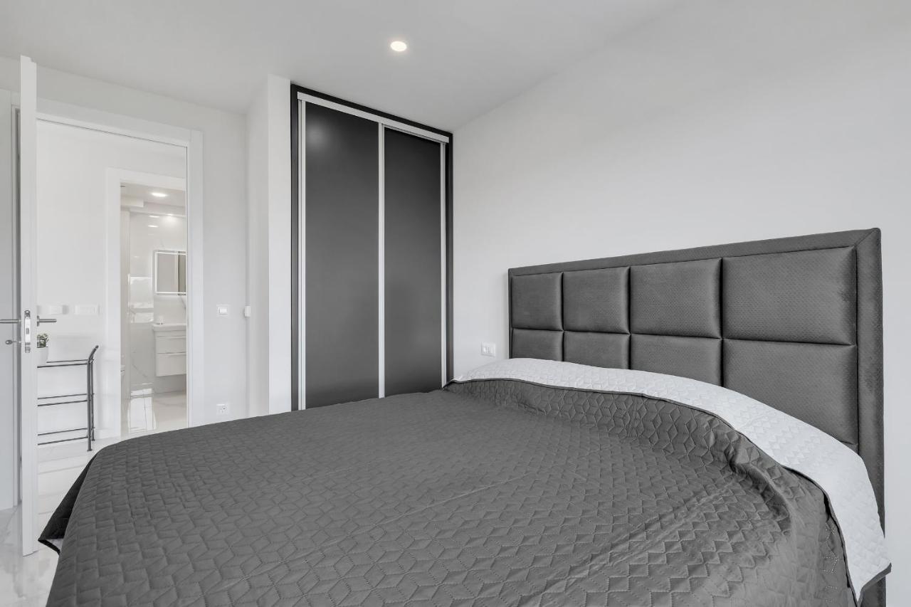 Luxury Seaview Apartment Dzenan Макарська Екстер'єр фото